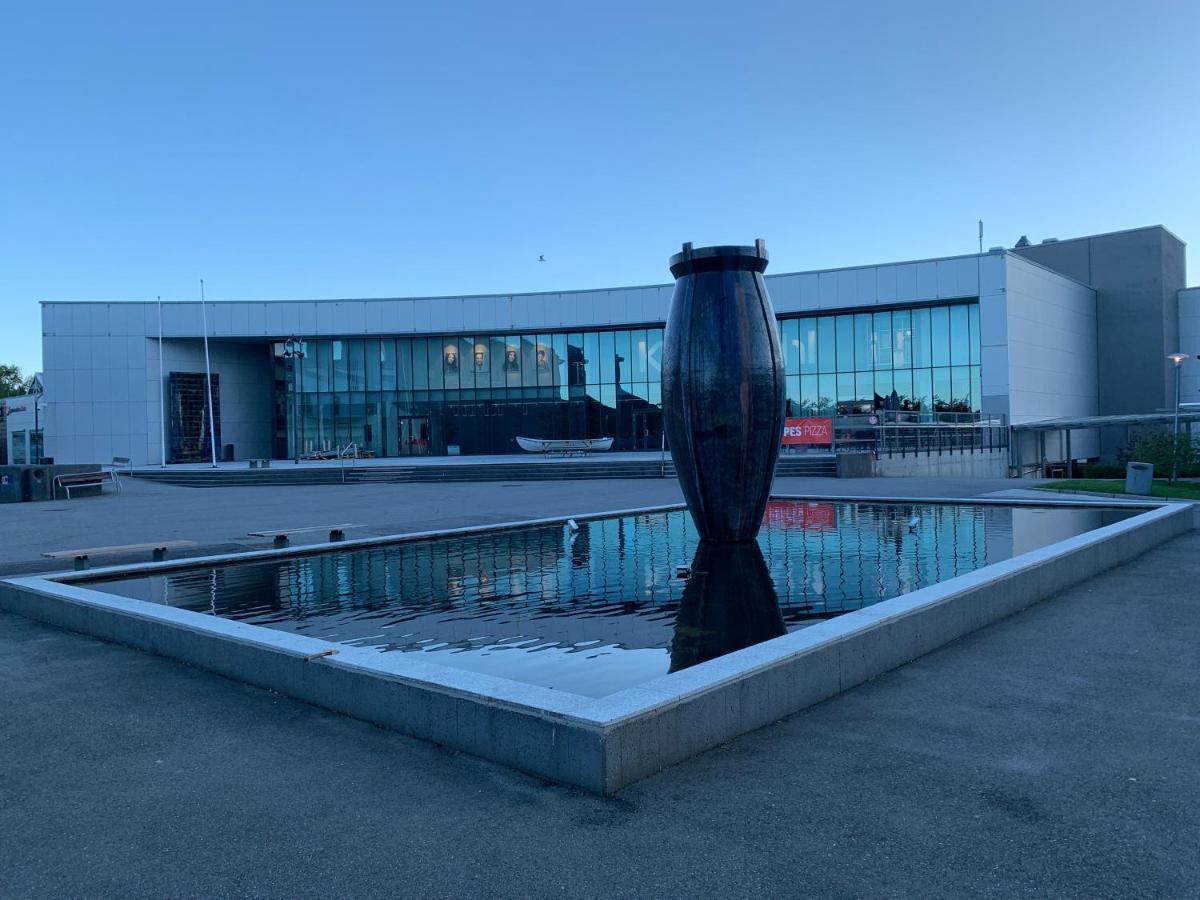 Husnes Sentrum Hotell Exteriér fotografie